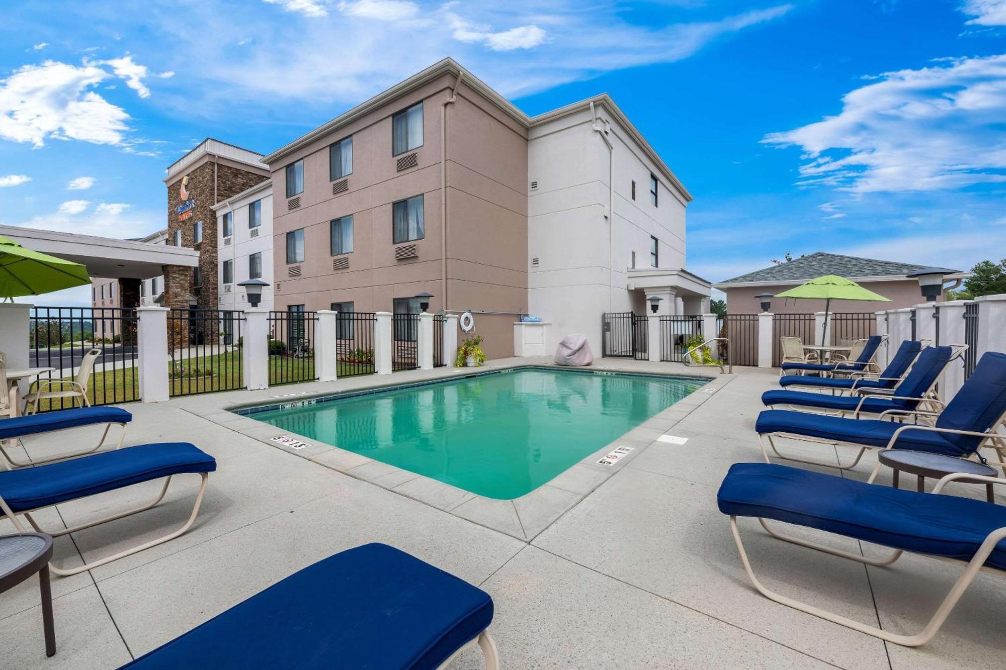 Comfort Suites Cullman I-65 Exit 310 Bagian luar foto