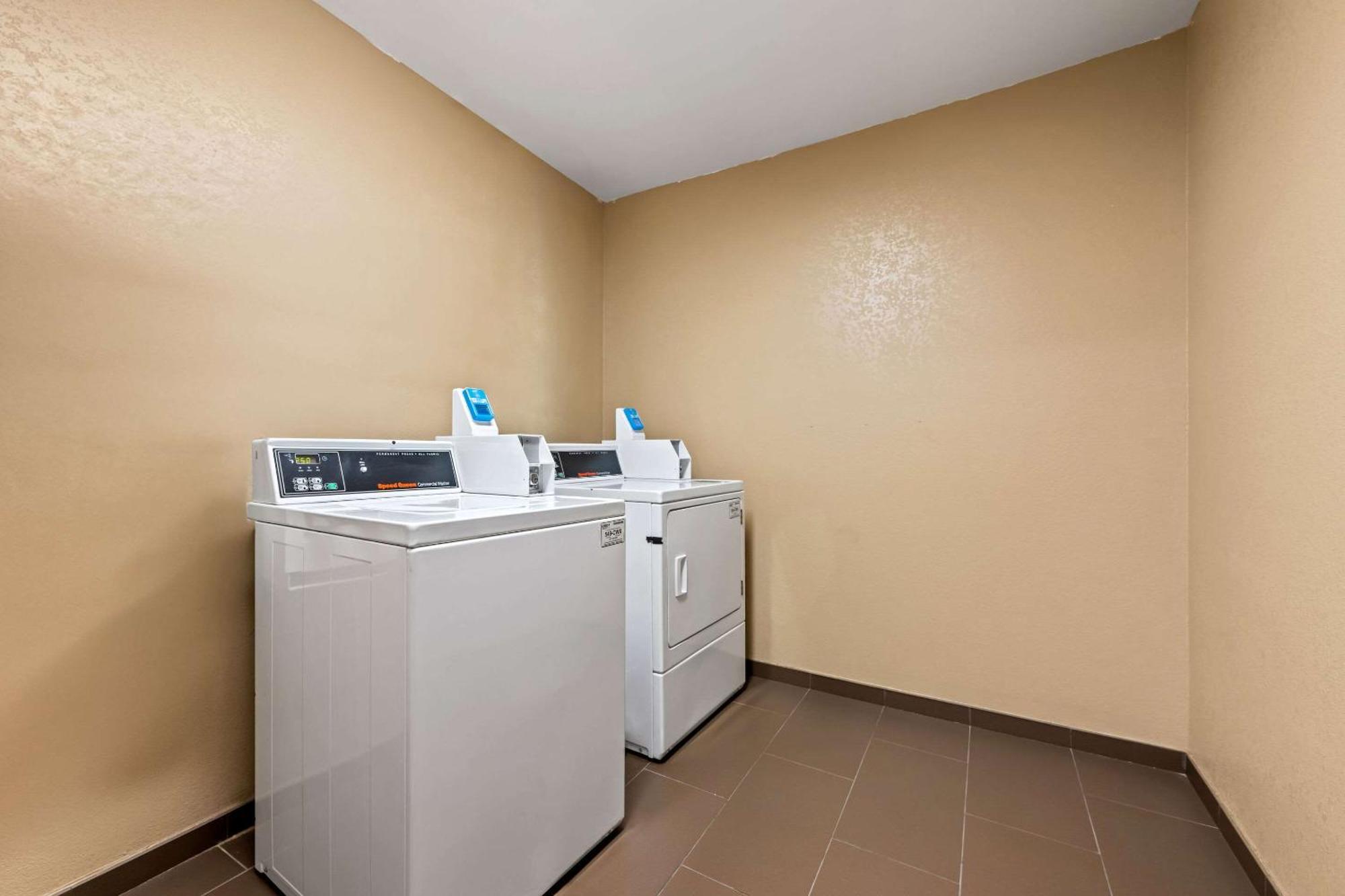 Comfort Suites Cullman I-65 Exit 310 Bagian luar foto