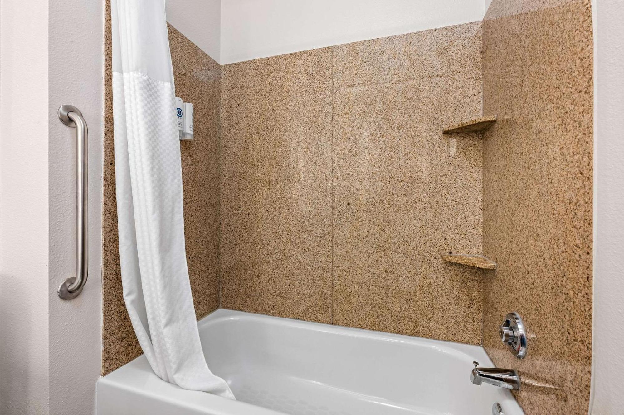 Comfort Suites Cullman I-65 Exit 310 Bagian luar foto