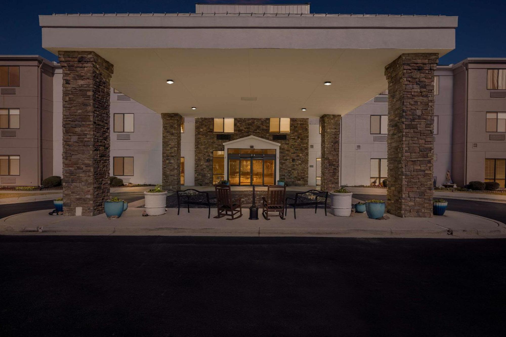Comfort Suites Cullman I-65 Exit 310 Bagian luar foto
